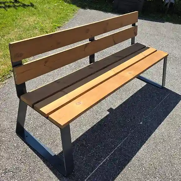 banc avec dossier en bois